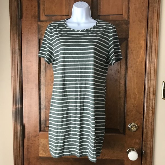 Green & Ivory Striped Short Sleeve Pullover Dress Large - Picture 1 of 9